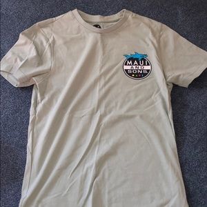 Maui and Sons Stylish Mens Tee Shirt Vacation